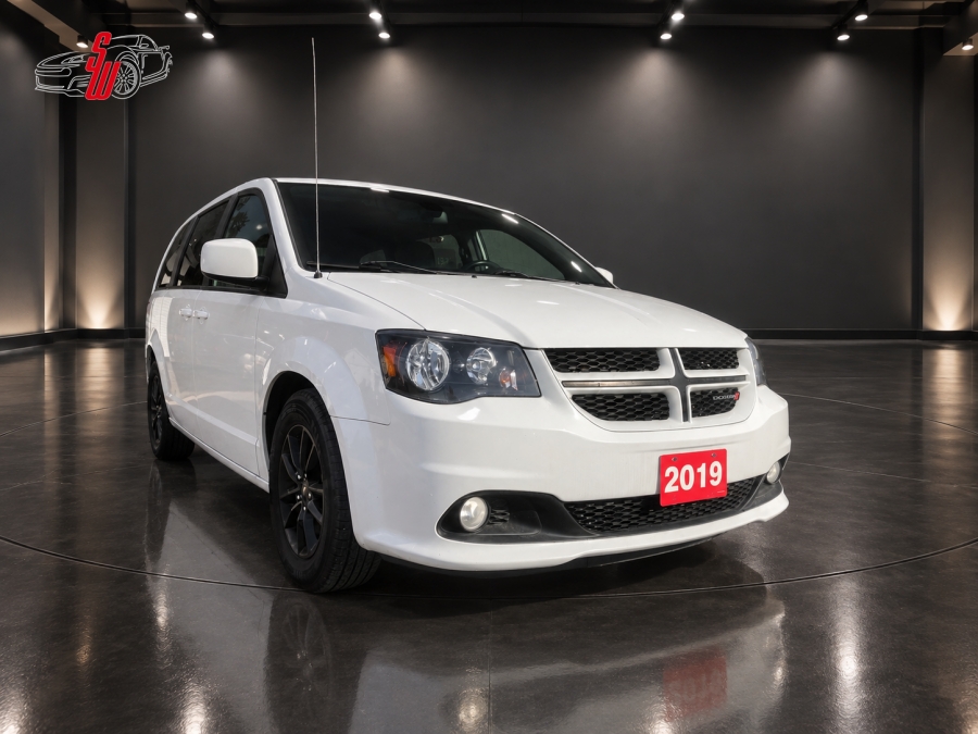 White 2019 Dodge Grand Caravan Minivan Front-Wheel Drive Automatic