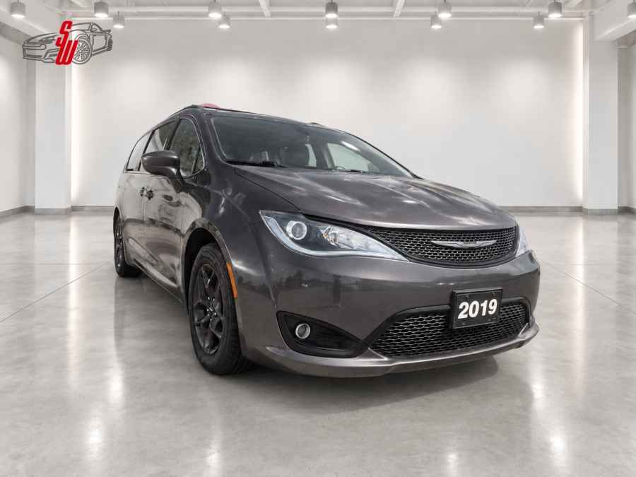 2019 Chrysler Pacifica Touring L FWD