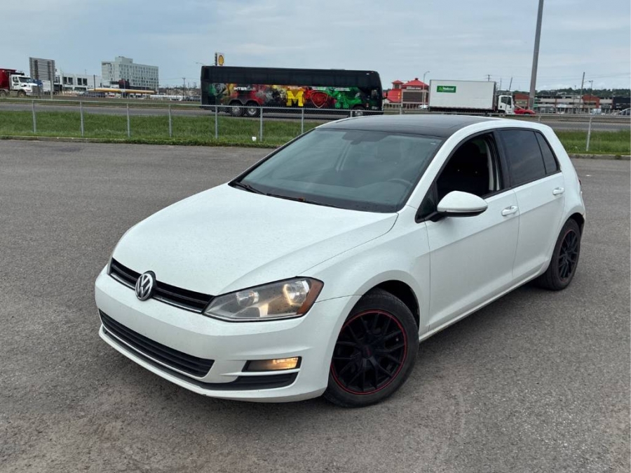 White 2017 Volkswagen Golf Hatchback Automatic