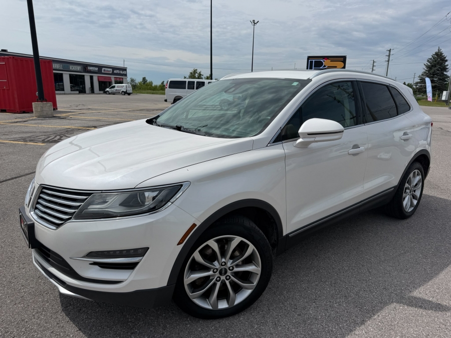 White 2018 Lincoln MKC SUV / Crossover All-Wheel Drive Automatic