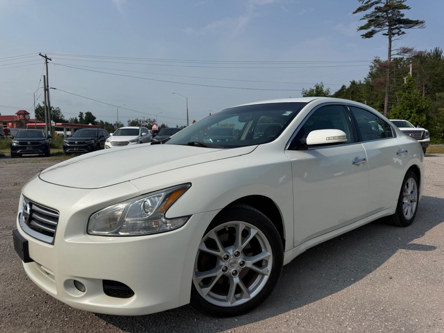White 2014 Nissan Maxima Sedan Front-Wheel Drive Continuously Variable Transmission