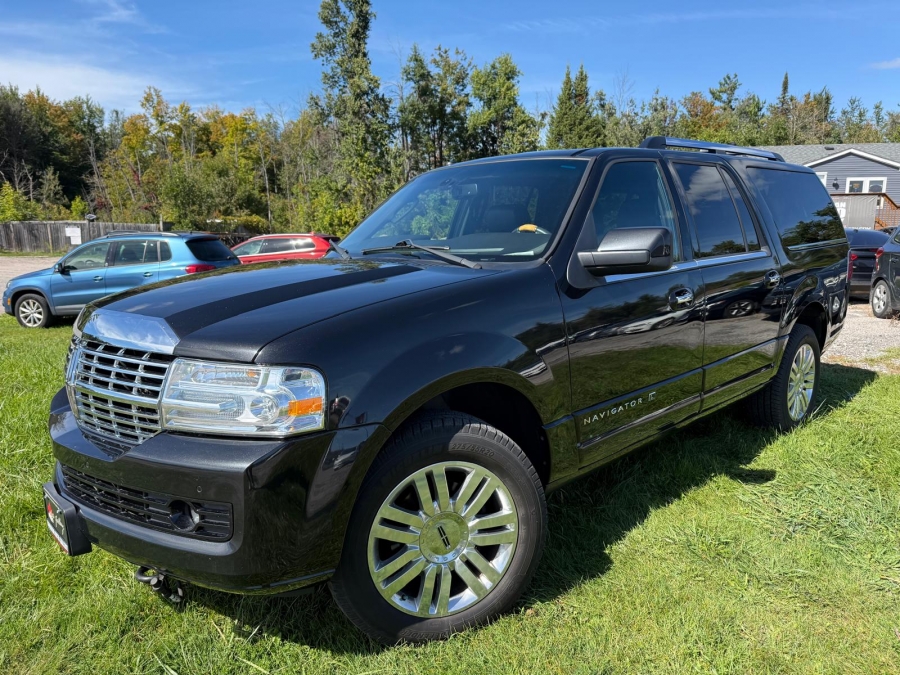 Black 2012 Lincoln Navigator SUV / Crossover Four-Wheel Drive Automatic
