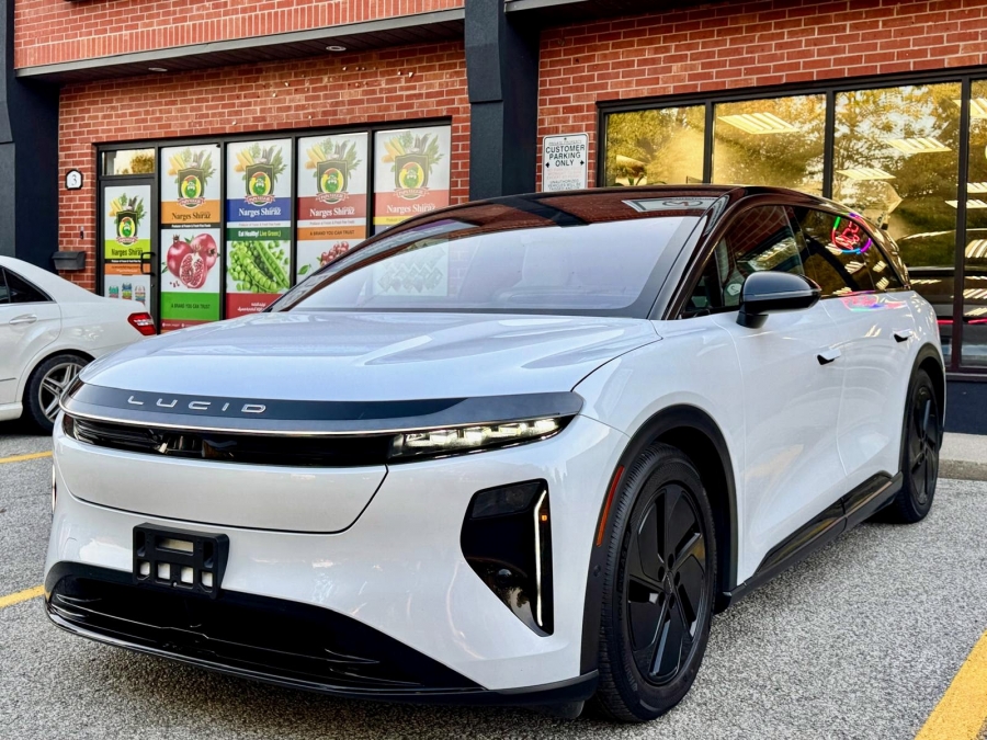 White 2026 Lucid Gravity SUV / Crossover All-Wheel Drive Automatic