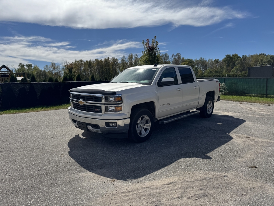 White 2015 Chevrolet Silverado 1500 Pickup Truck Four-Wheel Drive Automatic