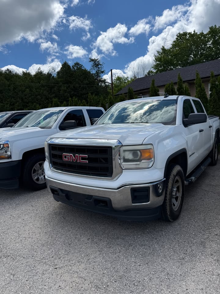 White 2015 GMC Sierra 1500 Pickup Truck Four-Wheel Drive Automatic