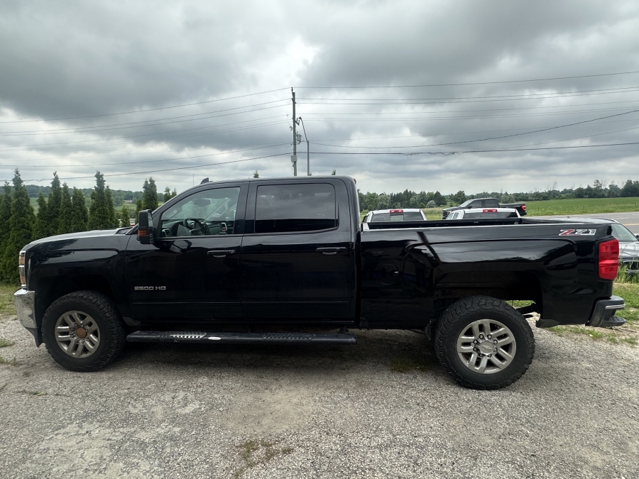 Black 2016 Chevrolet Silverado 2500HD Pickup Truck Four-Wheel Drive 6-Speed Automatic
